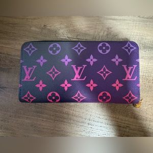 Louis Vuitton Zippy Wallet Midnight Fuchsia
